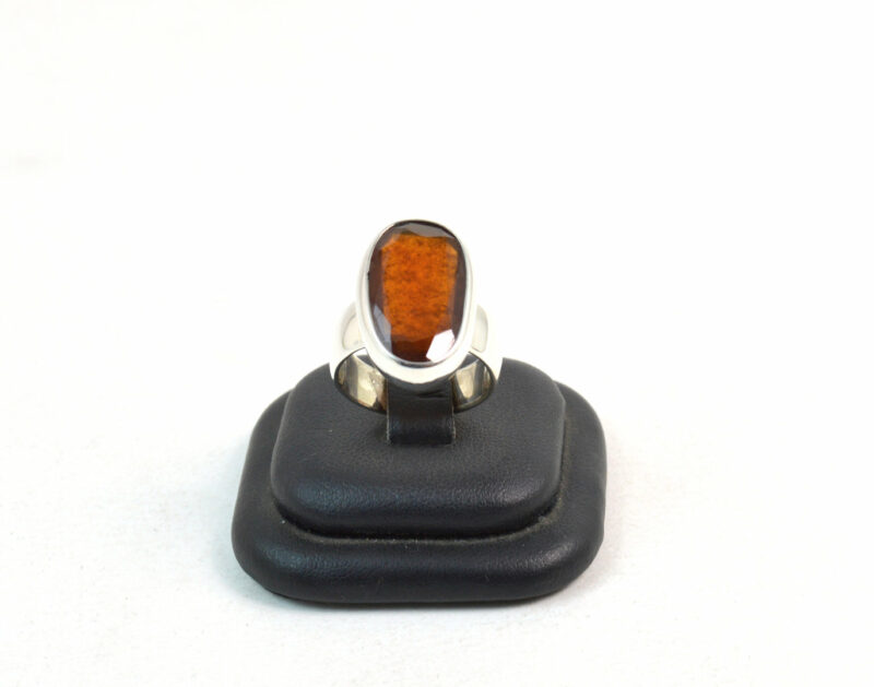 Anello in Granato e e Argento 925