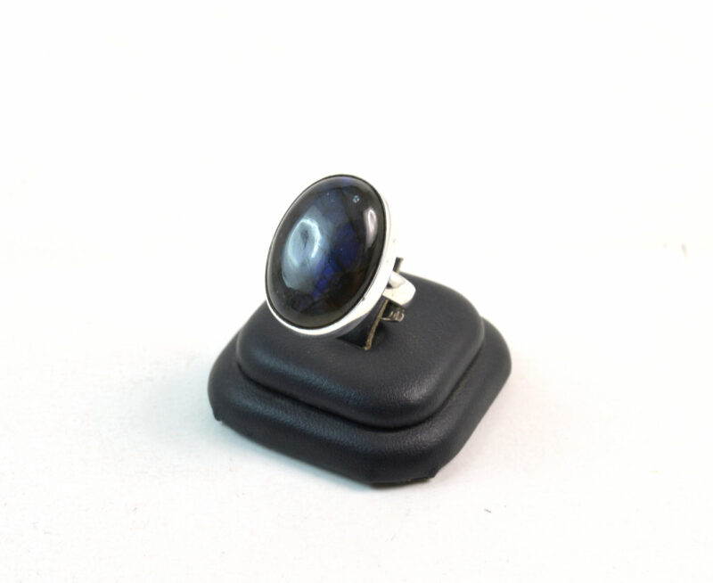 Anello in Labradorite ovale e Argento 925 - immagine 2