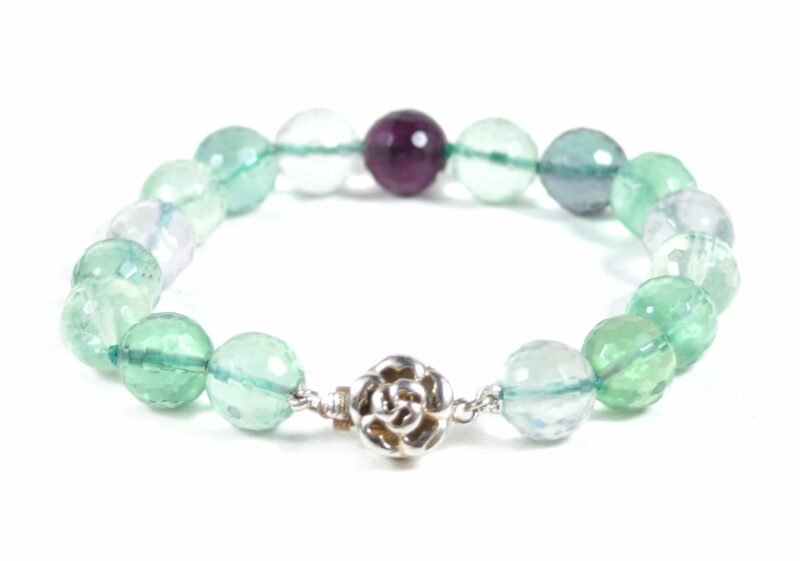 Bracciale in Fluorite e Chiusura a Forma di Fiore in Argento 925