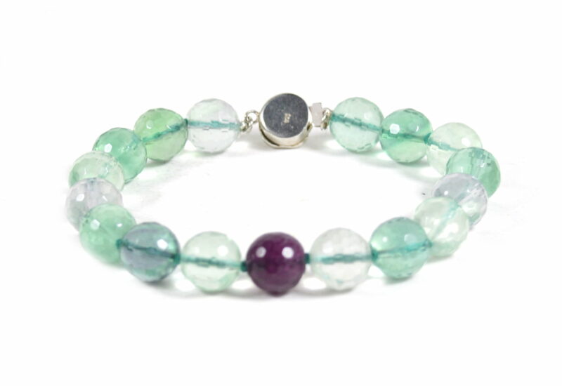 Bracciale in Fluorite e Chiusura a Forma di Fiore in Argento 925 - immagine 2