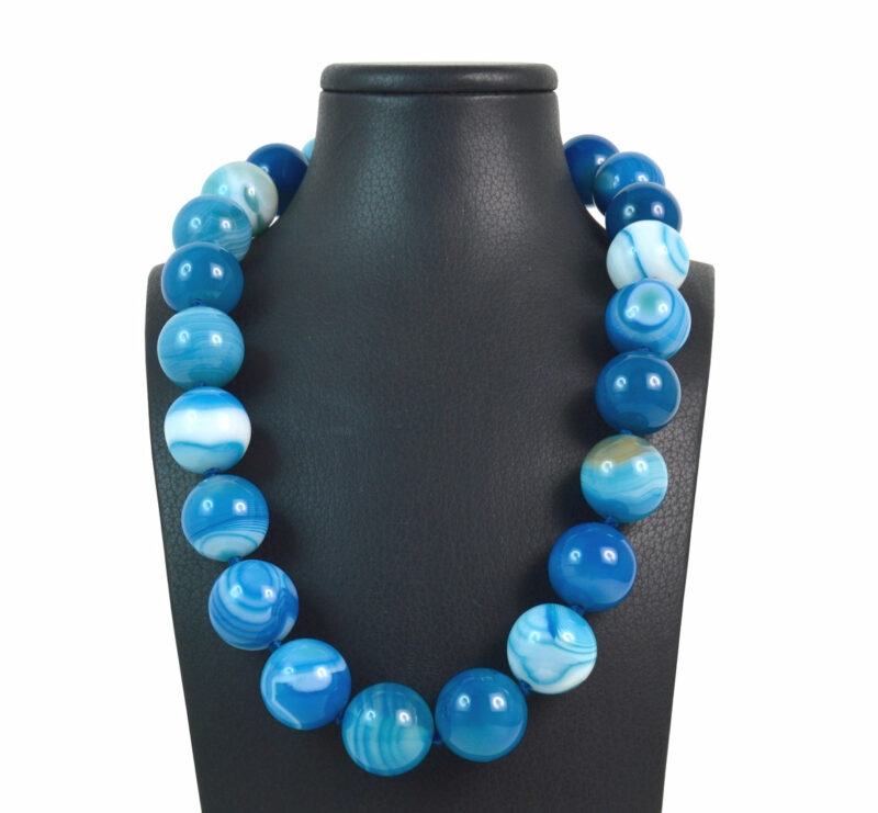 Collana in Agata Blu liscia e chiusura in Argento 925