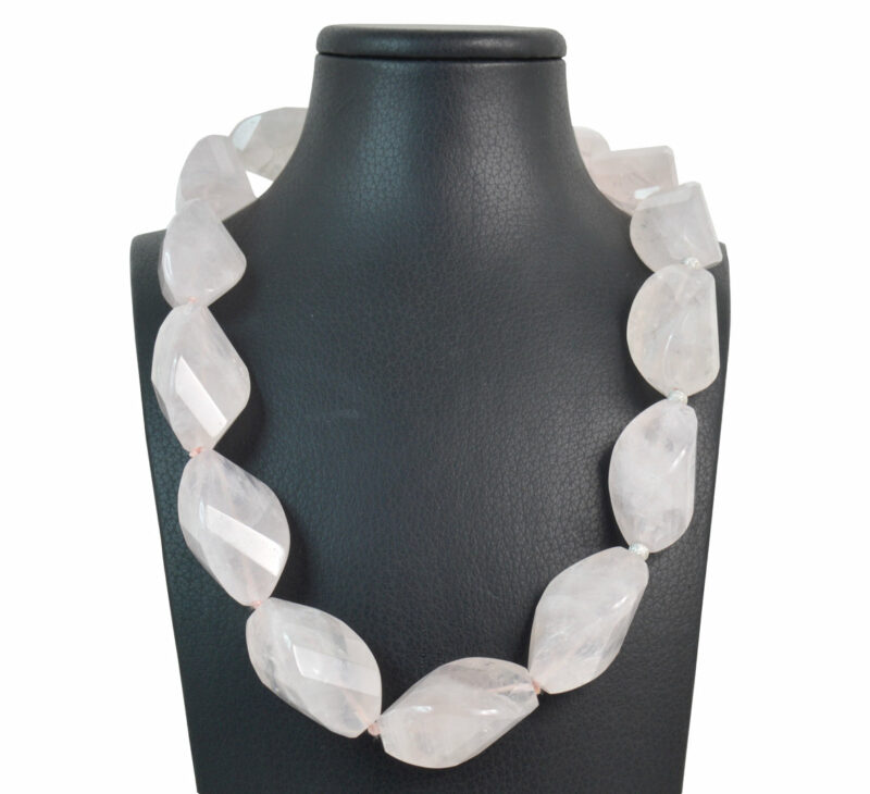 Collana in Quarzo Rosa con Intercalari, chiusura Argento925 e Zirconi