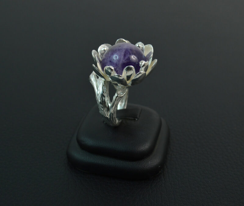 Anello Ninfea in Ametista e Argento 925 - immagine 3