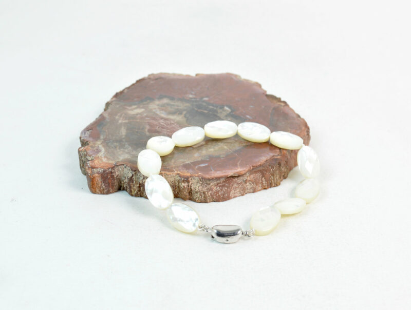 Bracciale in Madreperla con chiusura in Argento 925