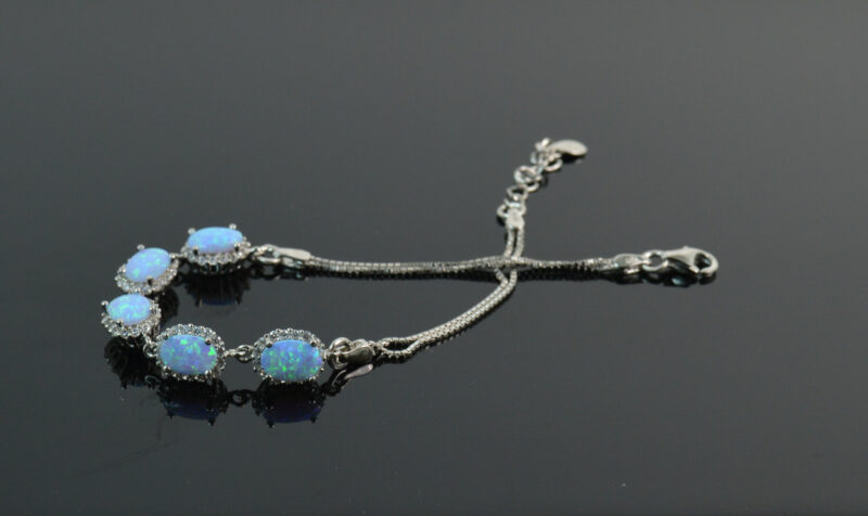 Bracciale a maglia morbida in Opale, Zirconi e Argento 925.
