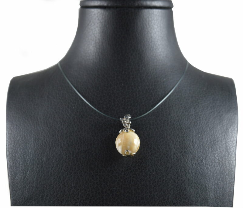 Ciondolo in Madreperla e Argento 925