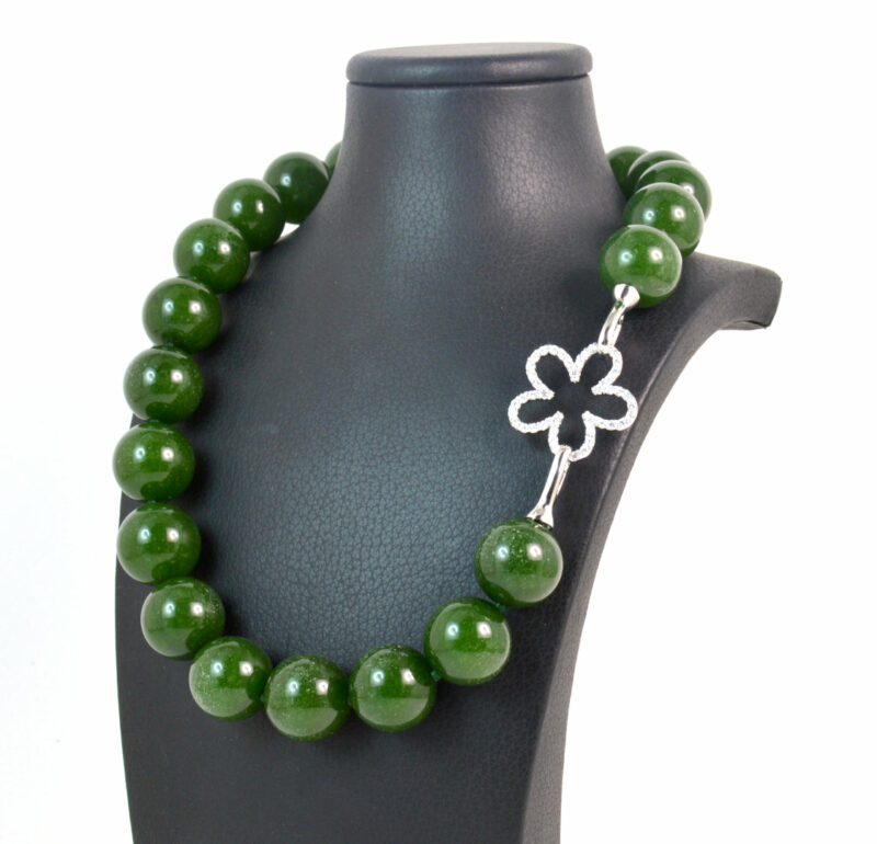 Collana in Giada Nefrite e chiusura in Argento 925 - immagine 3