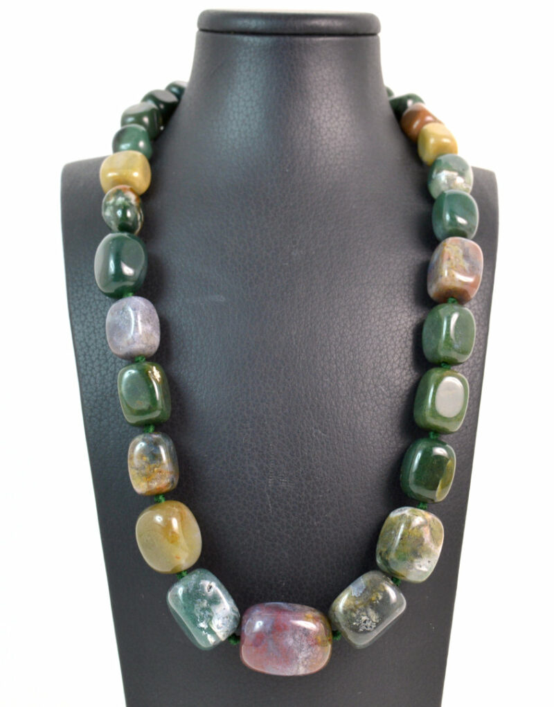 Collana a scalare in Agata Muschiata con chiusura in Argento 925