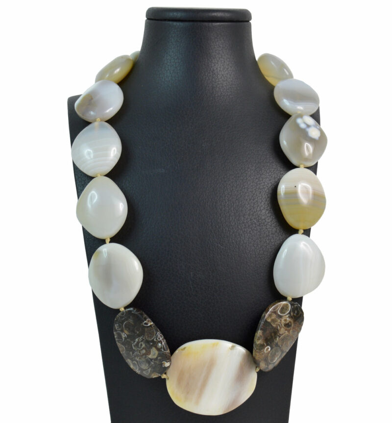 Collana a scalare in Agata e chiusura in Argento 925