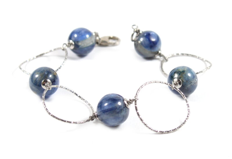 Bracciale in Cianite con Inserzioni Geometriche e Chiusura in Argento 925