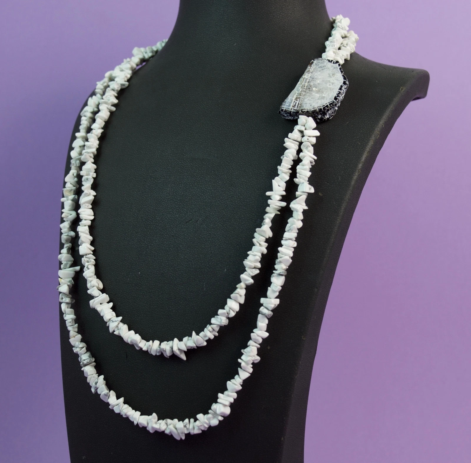 Collana due fili in Howlite, Agata di Fuoco e Chiusura in Argento 925 - immagine 4