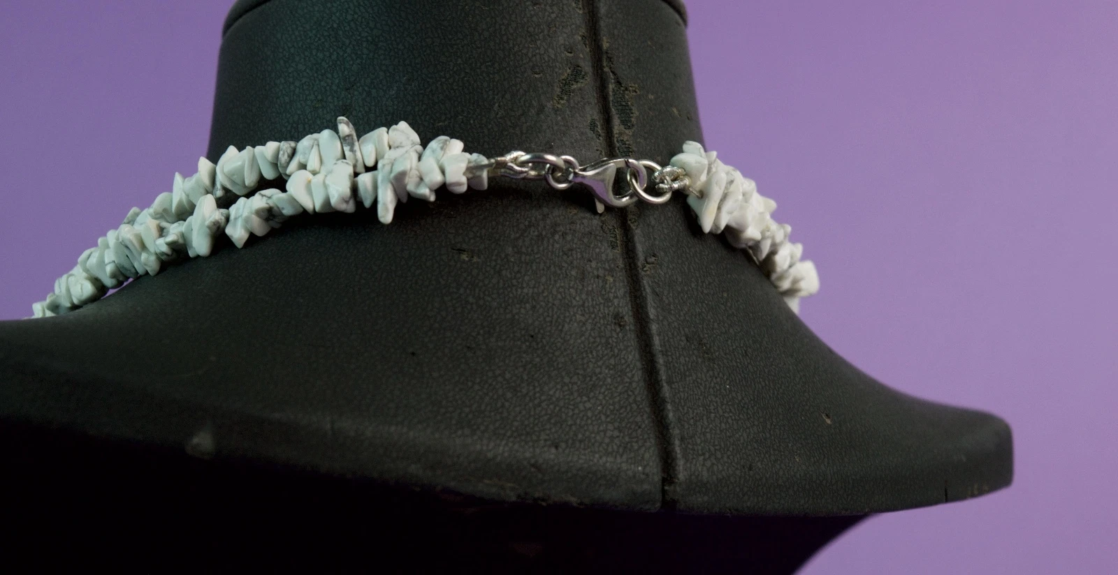Collana due fili in Howlite, Agata di Fuoco e Chiusura in Argento 925 - immagine 2